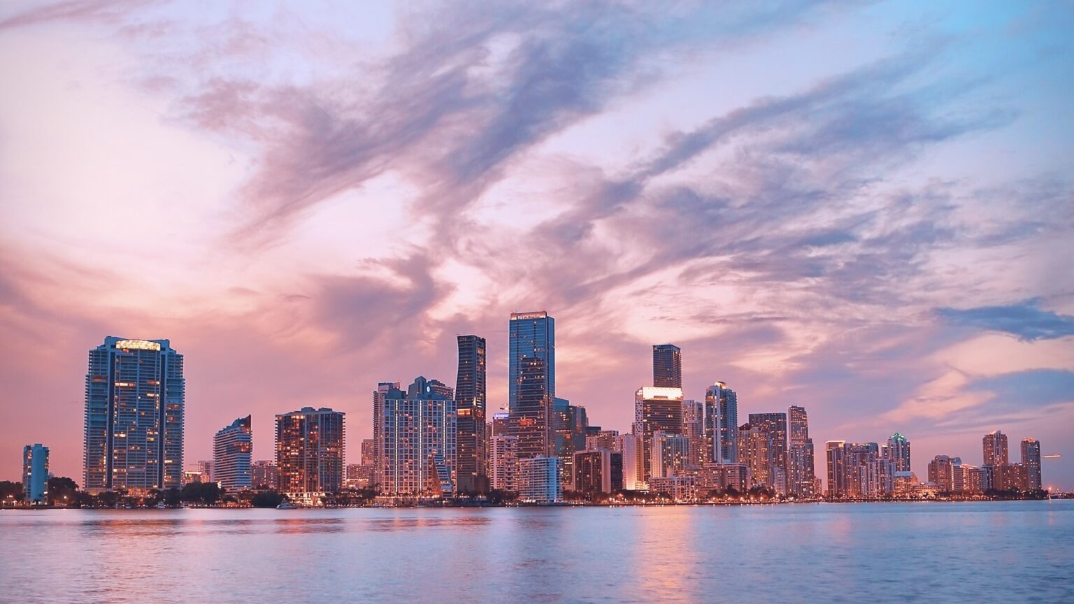 US Real Estate Demand Is Falling Faster Than Inventory